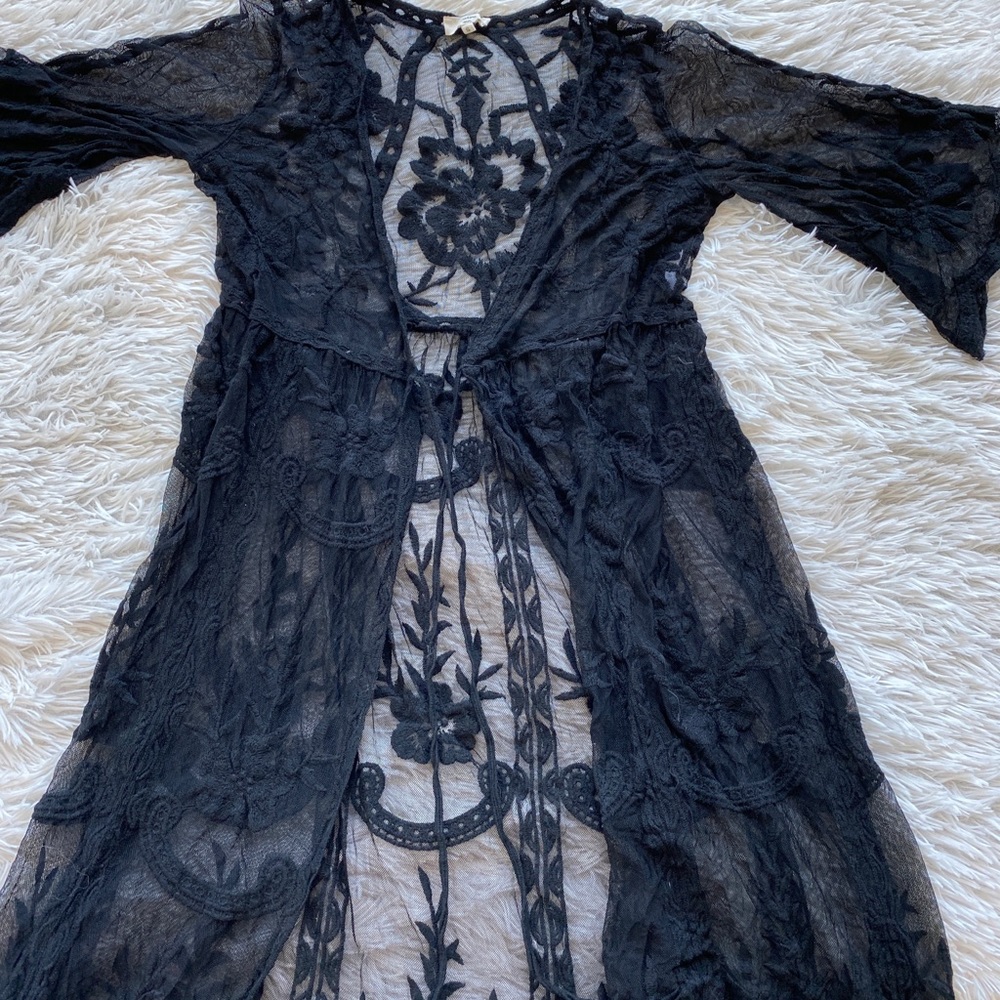 Black kimono